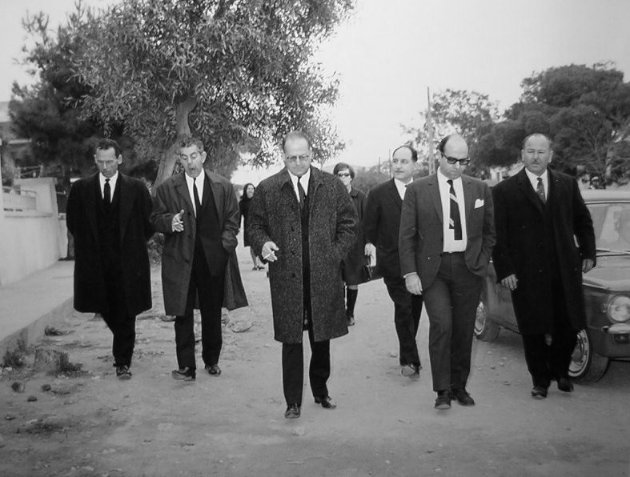 Ministry cabinet walk